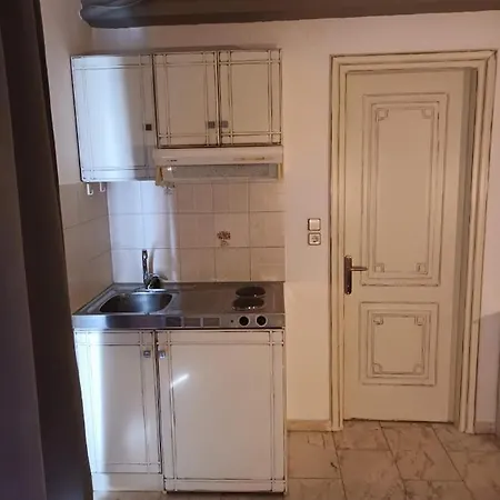 Apartment Waves